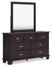 Load image into Gallery viewer, Covetown California King Panel Bed with Mirrored Dresser, Chest and 2 Nightstands
