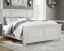 Load image into Gallery viewer, Robbinsdale Queen Panel Bed
