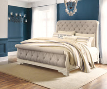 Load image into Gallery viewer, Realyn  Sleigh Bed With Dresser
